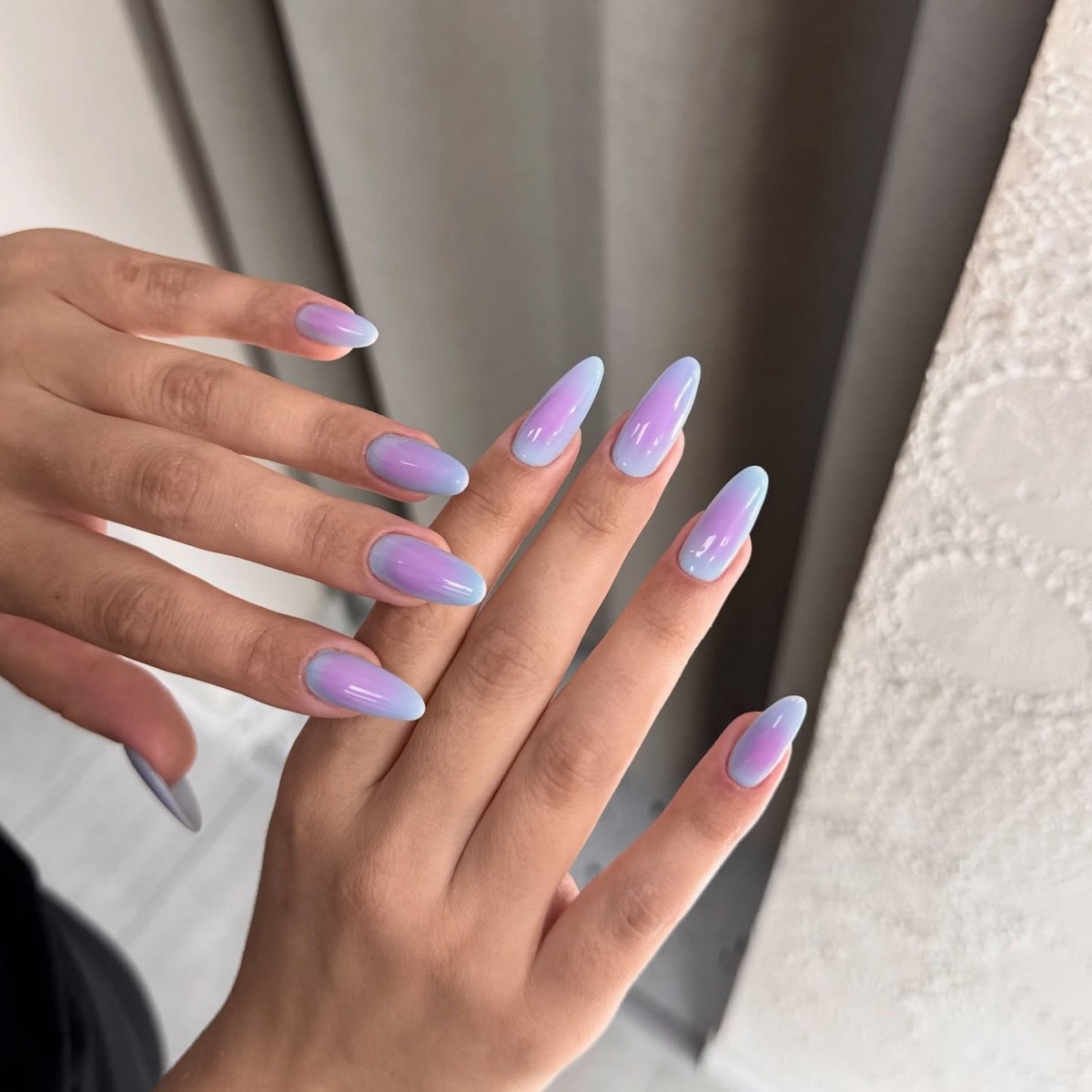 Манікюр з м’яким переходом кольору: новий вигляд у 2026 році